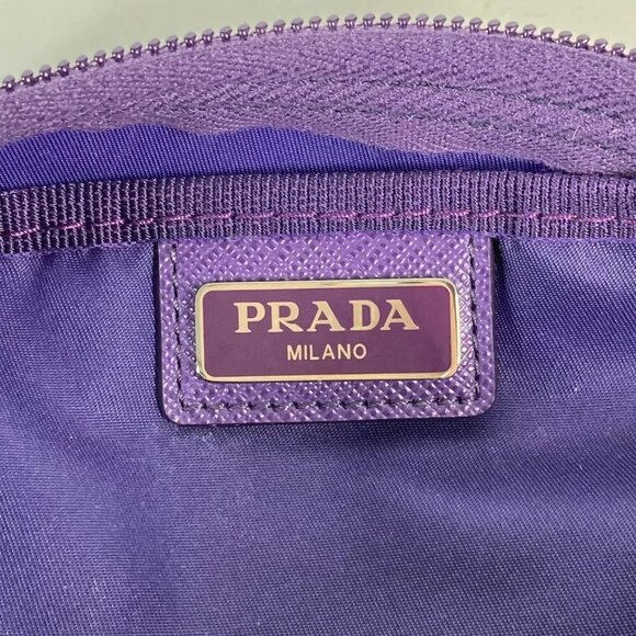 PRADA 1NA350 triangle logo triangle logo plate Cosmetics Pouch Makeup Pouch ... - Picture 9 of 16